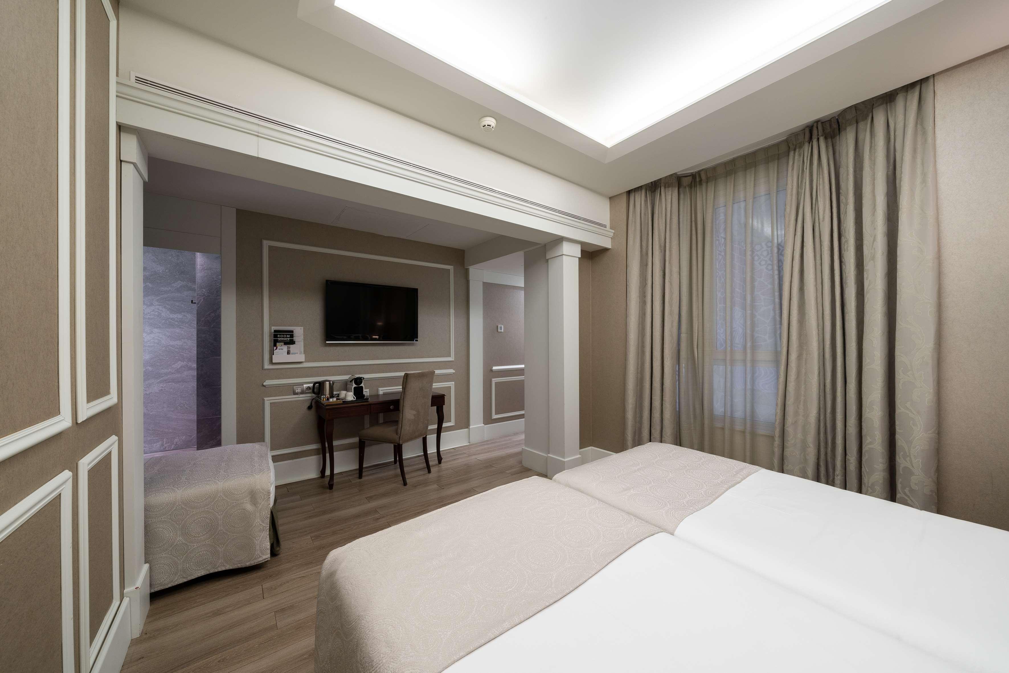 Catalonia Passeig De Gracia 4* Sup Hotel Барселона Екстериор снимка